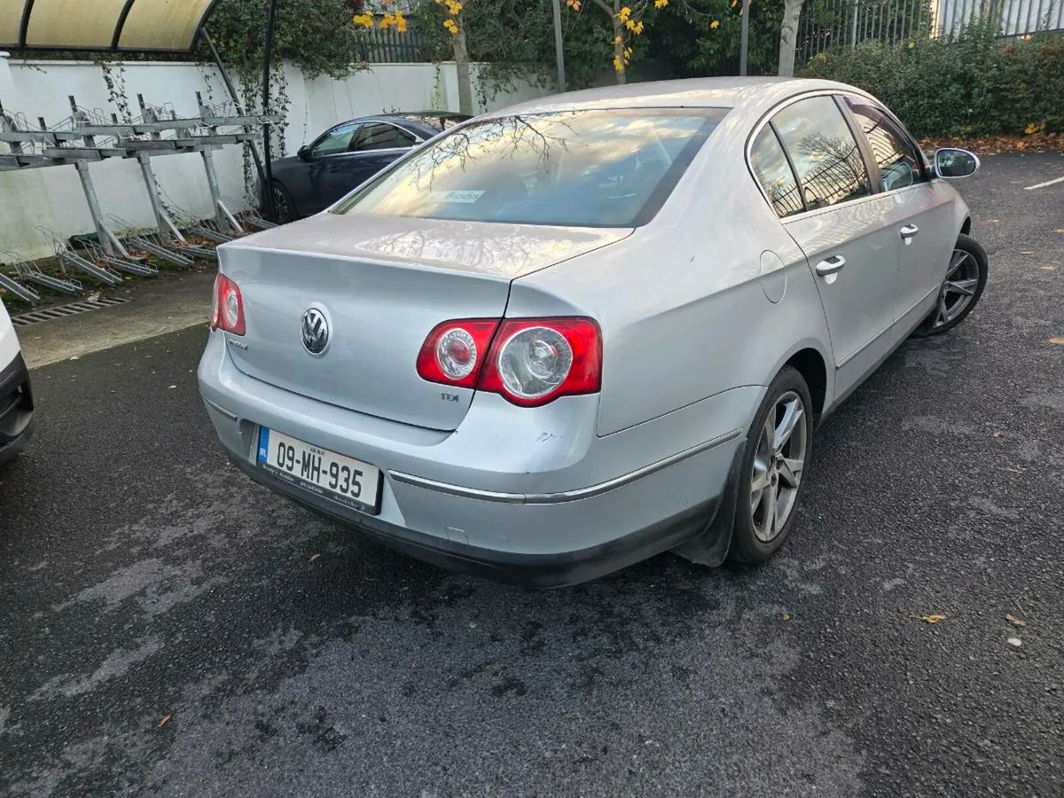 Volkswagen passat diesel 1.9 2009 - Image 3