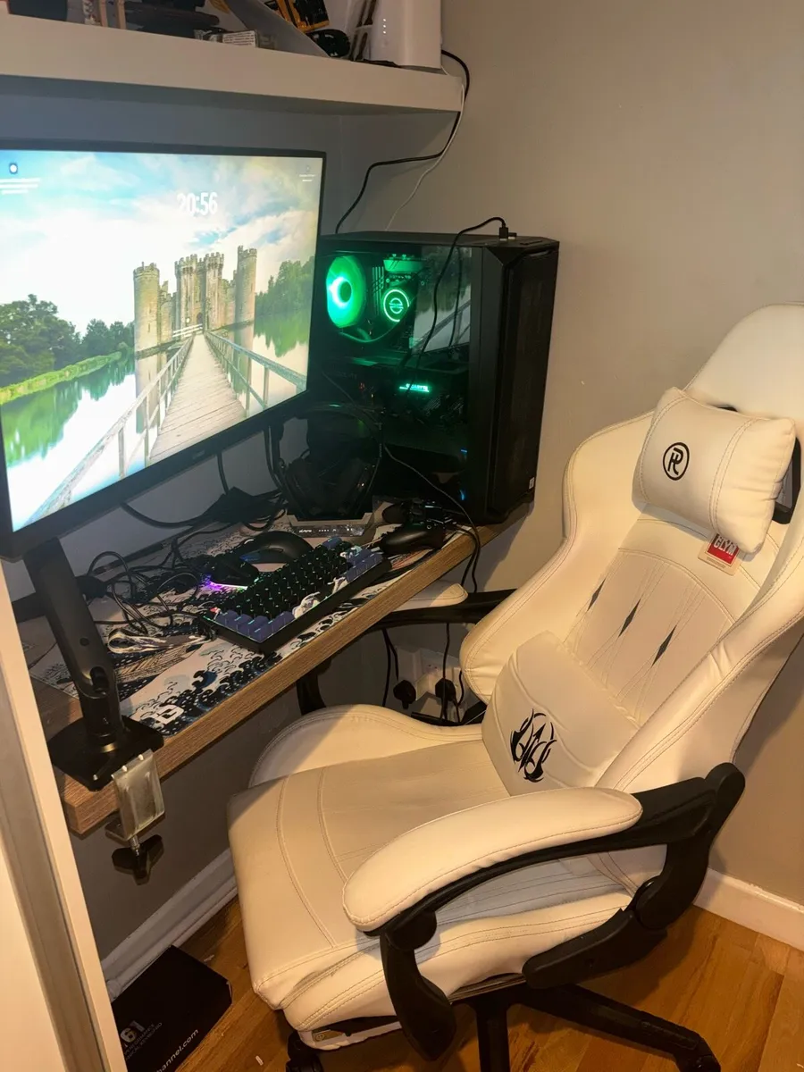 Full pc gaming setup! - Image 1