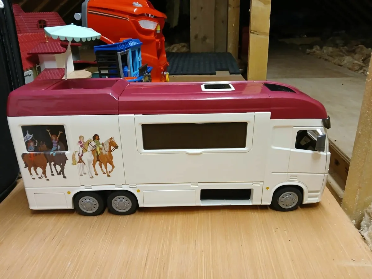 Schleich horse transporter - Image 1