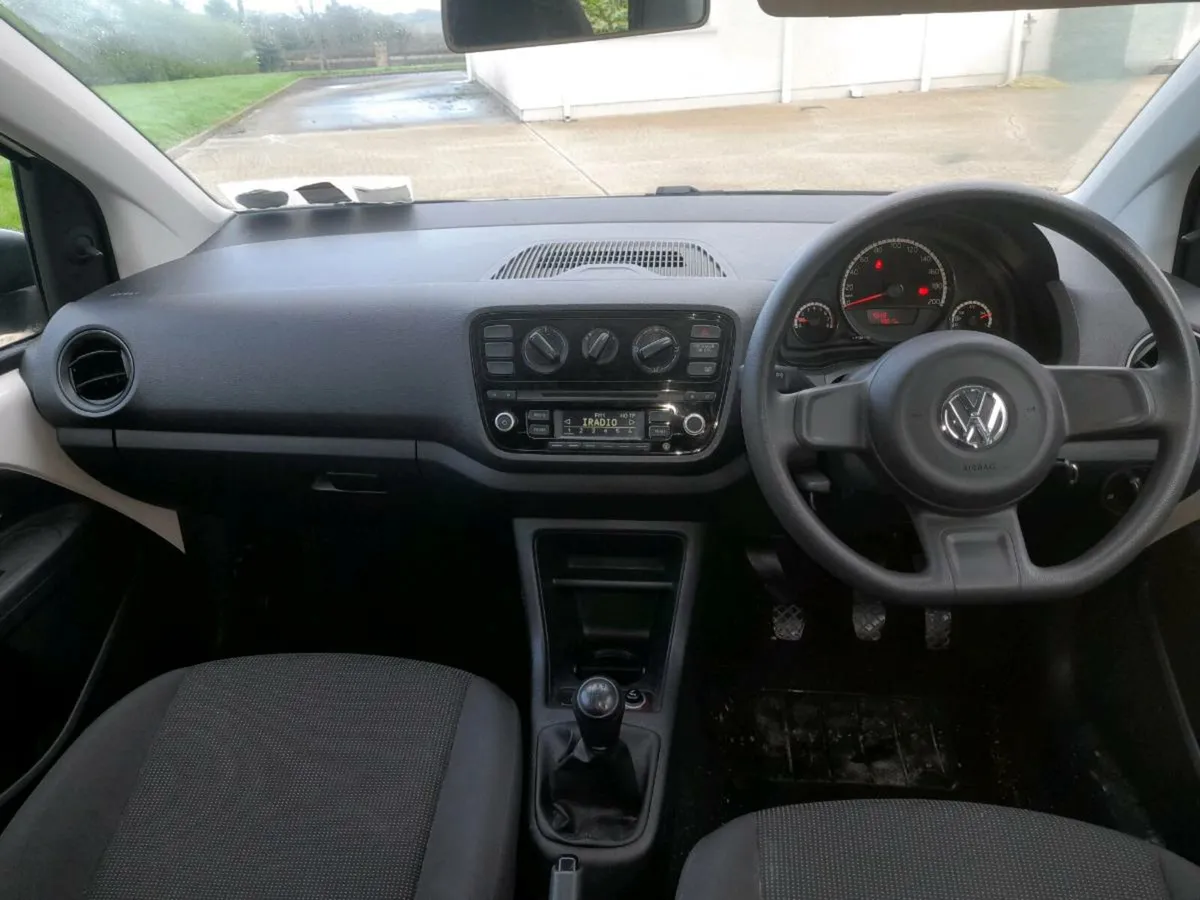 Volkswagen Up! 1.0 2014 - Image 3