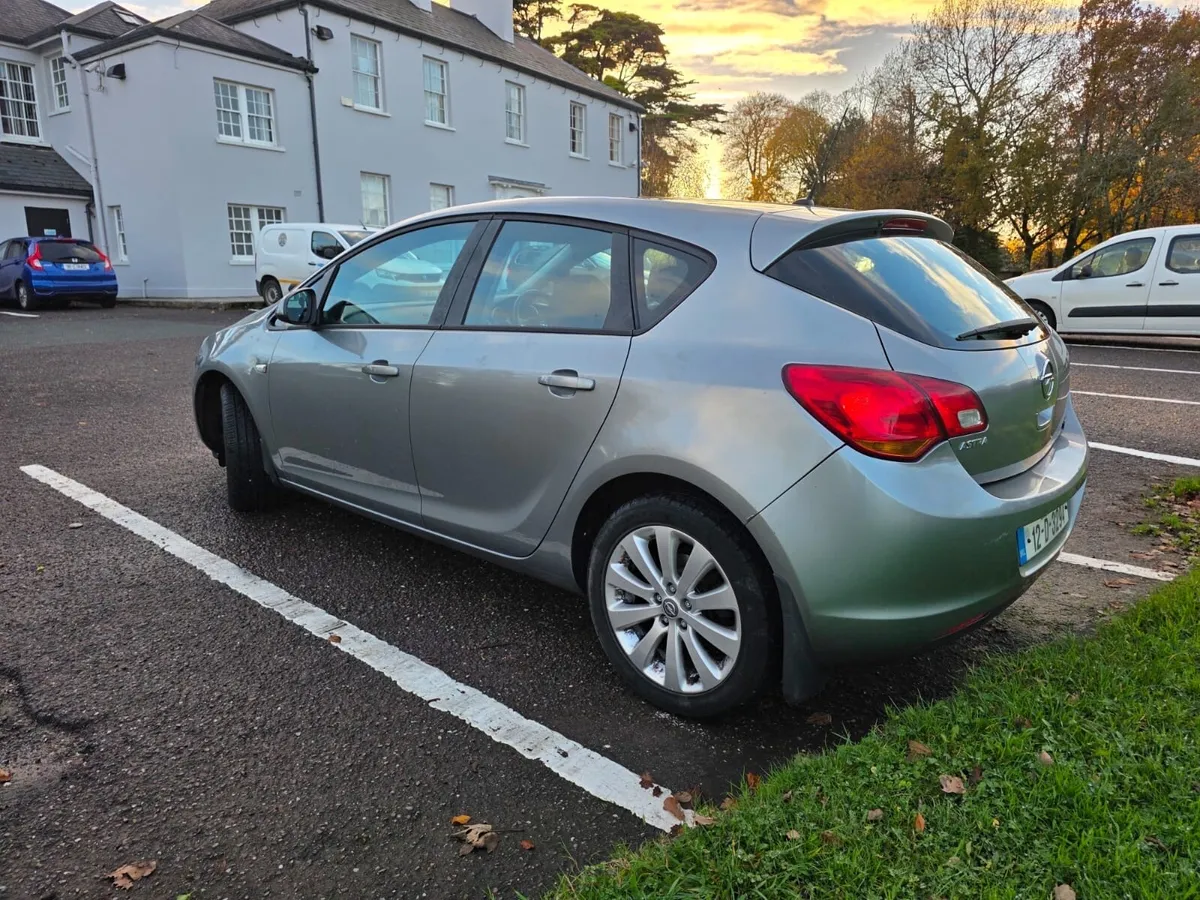 Astra 12 with nct 05/26 low mill 112000 - Image 4