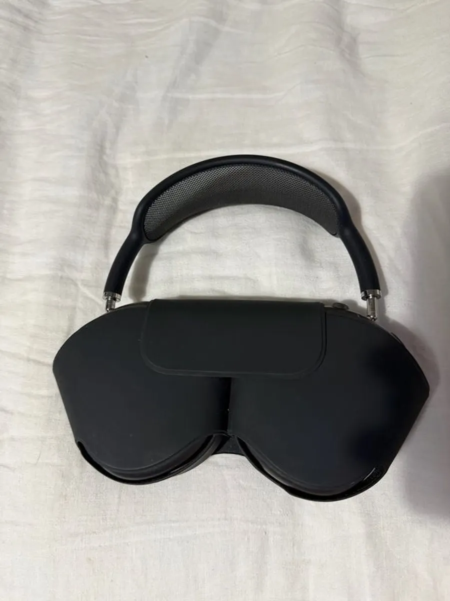 Apple AirPods Max (Gen 1 | Space Gray) - Image 1