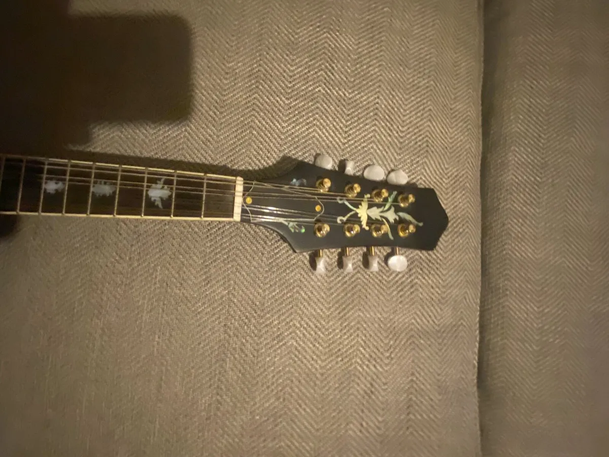 Handmade mandolin - Image 2