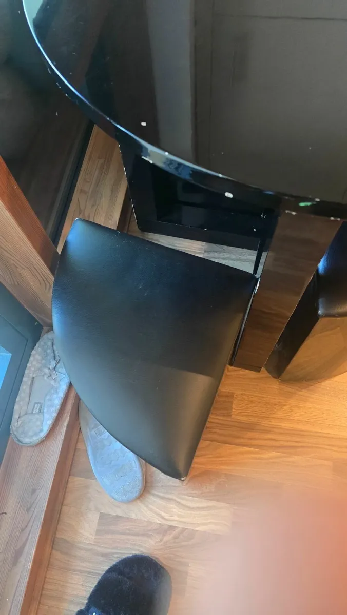 Roundtable for free - Image 2