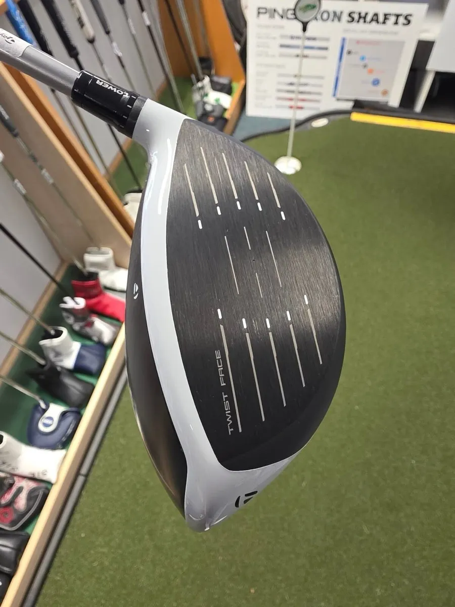 As New Taylormade Sim2 Max Driver - Image 4