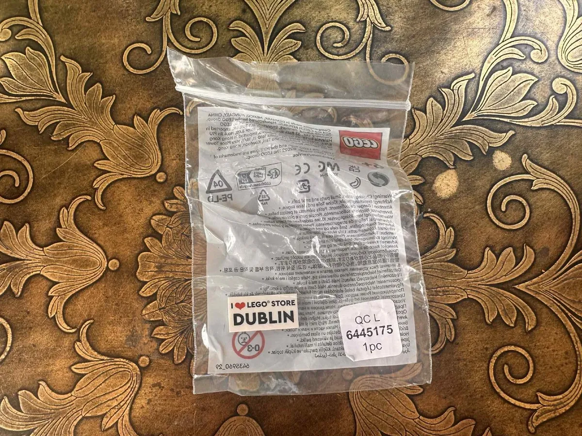 I love Lego store Dublin piece