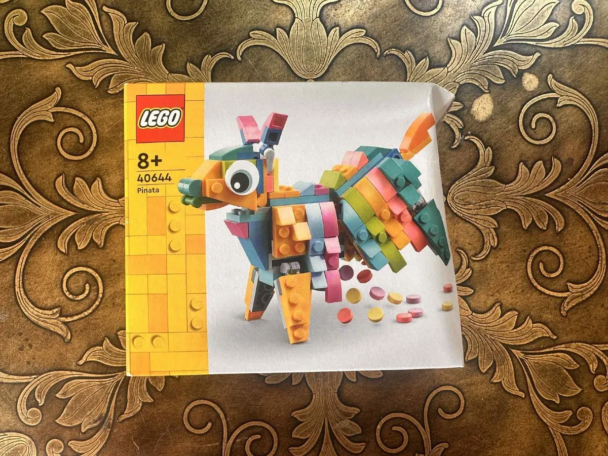 Lego piñata set - Image 1