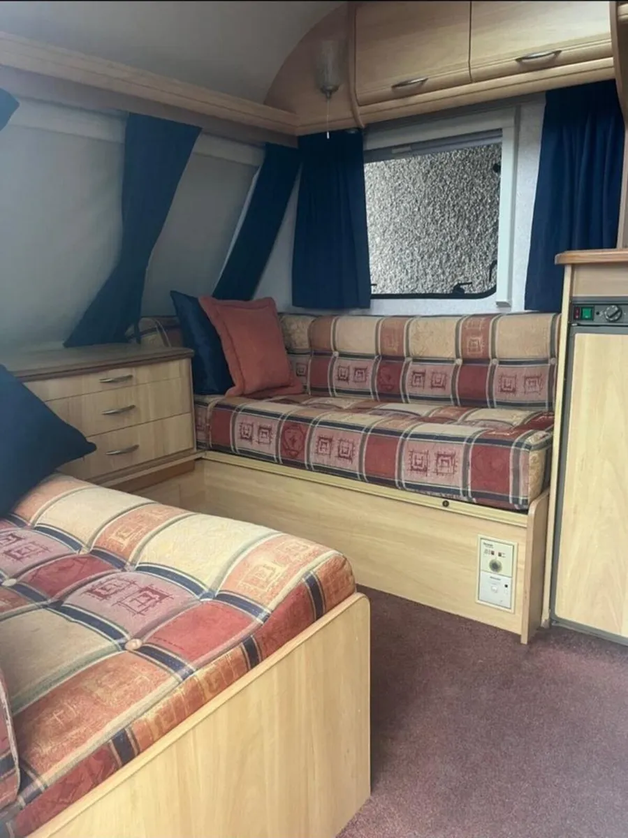 08 Sterling 4/5 berth fixed bed & mover & Awning - Image 3