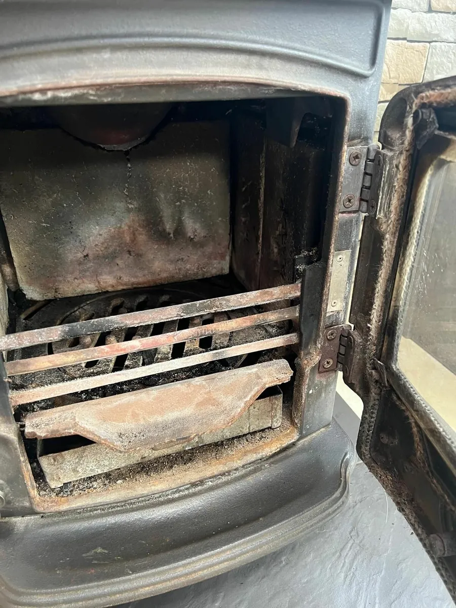 Oisin Stanley stove - Image 4