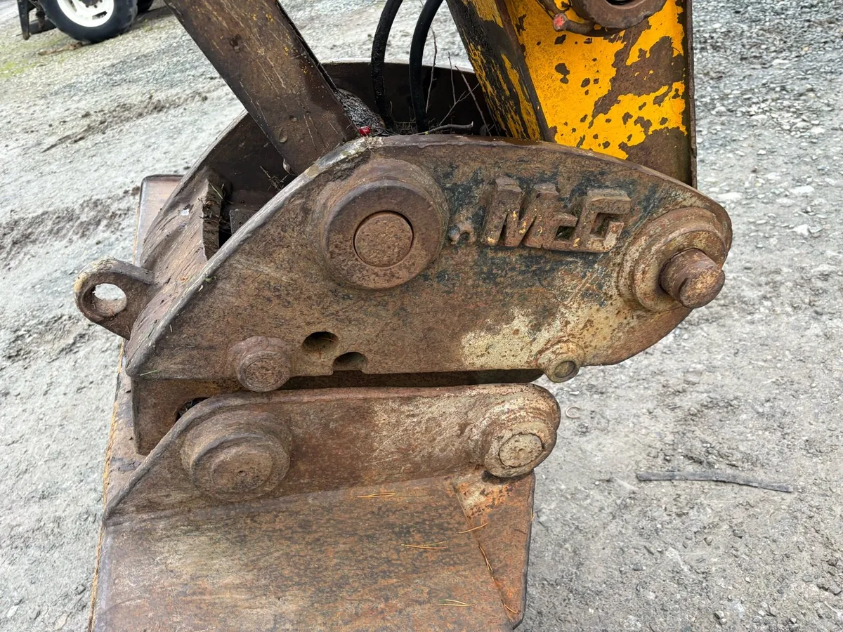 Js130 jcb excavator - Image 3