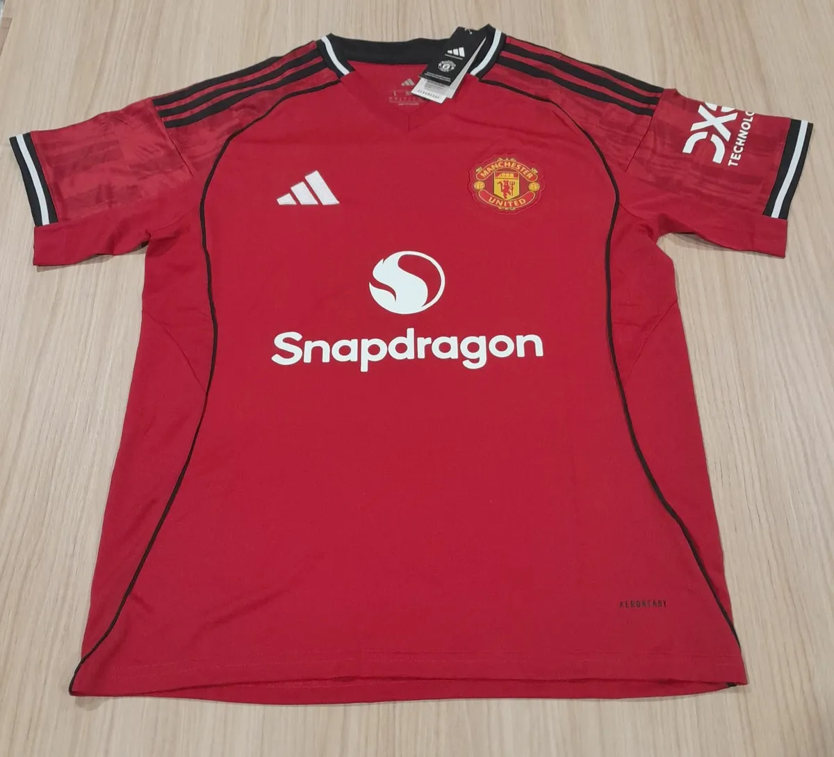 Manchester United 25/26 Home Jersey - Image 1