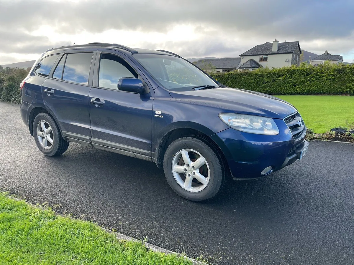 Hyundai Santa Fe AWD, Commercial - Image 2