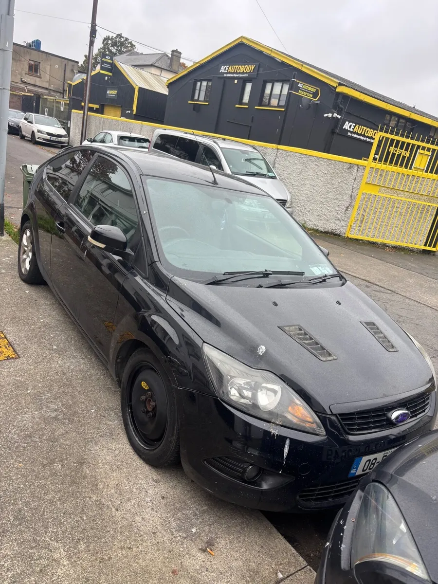 08 Ford Focus - Image 2