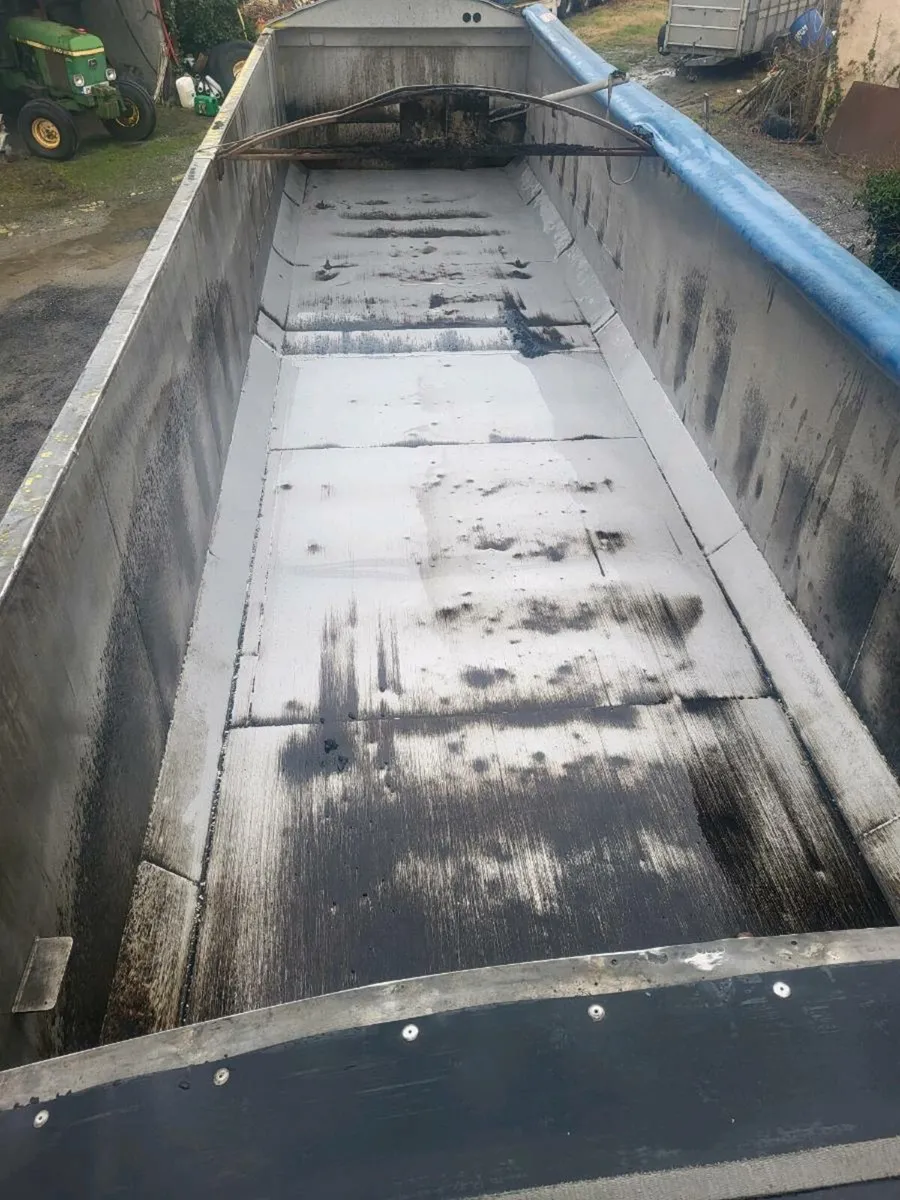 truck trailer - Image 3