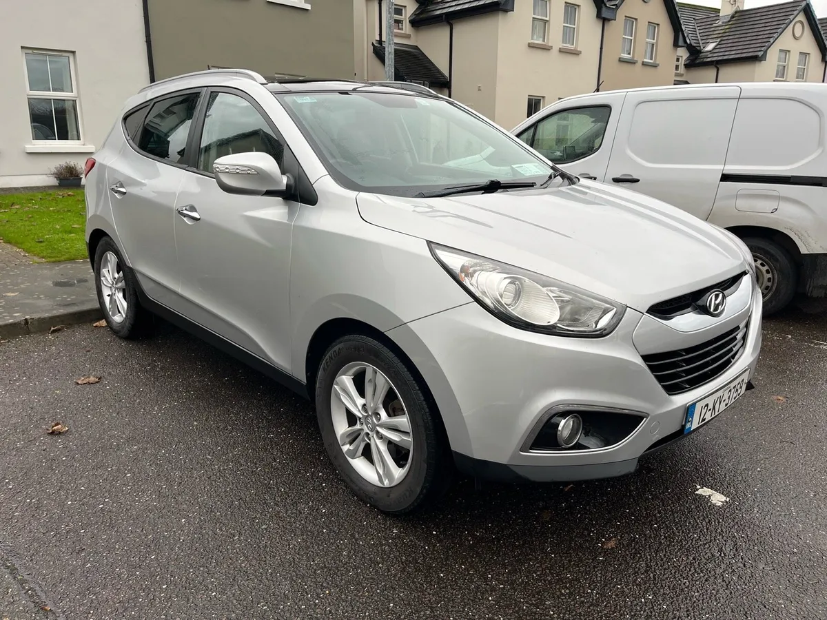 2012 Hyundai ix35 1.7 diesel - Top Spec - Image 2