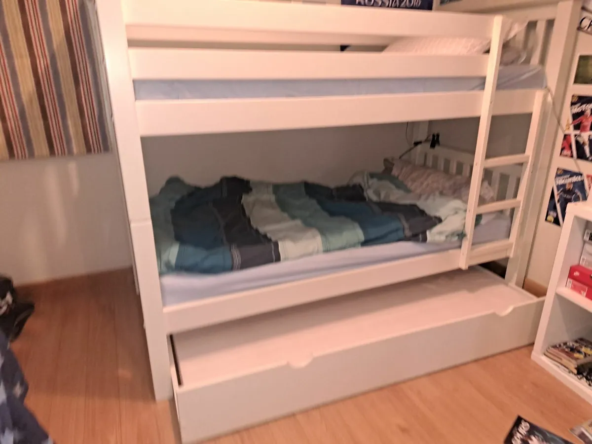 Bunk Bed triple or convert to 3 singles - Image 3