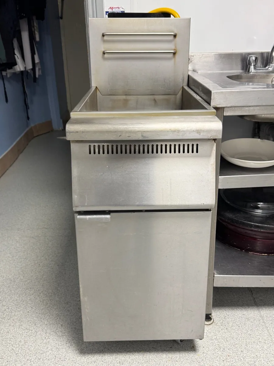 LPG Fryer Gas 3 burner - Image 1