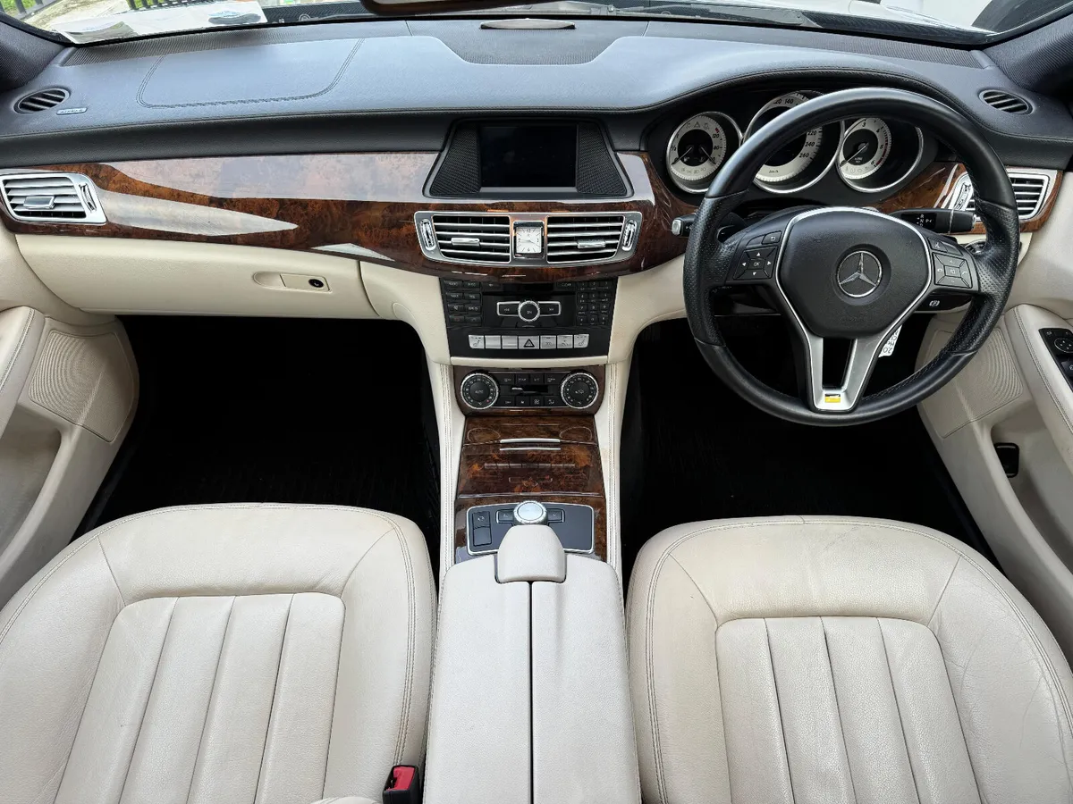 Mercedes CLS 250D CREAM LEATHER SUNROOF LOW KMS - Image 3