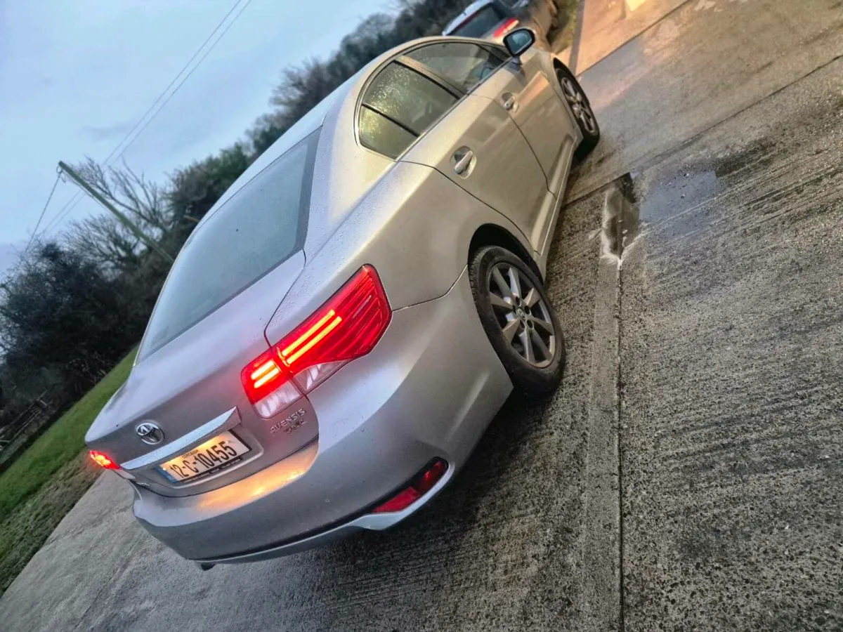 12 Toyota avensis 2.0d4d new nct - Image 3
