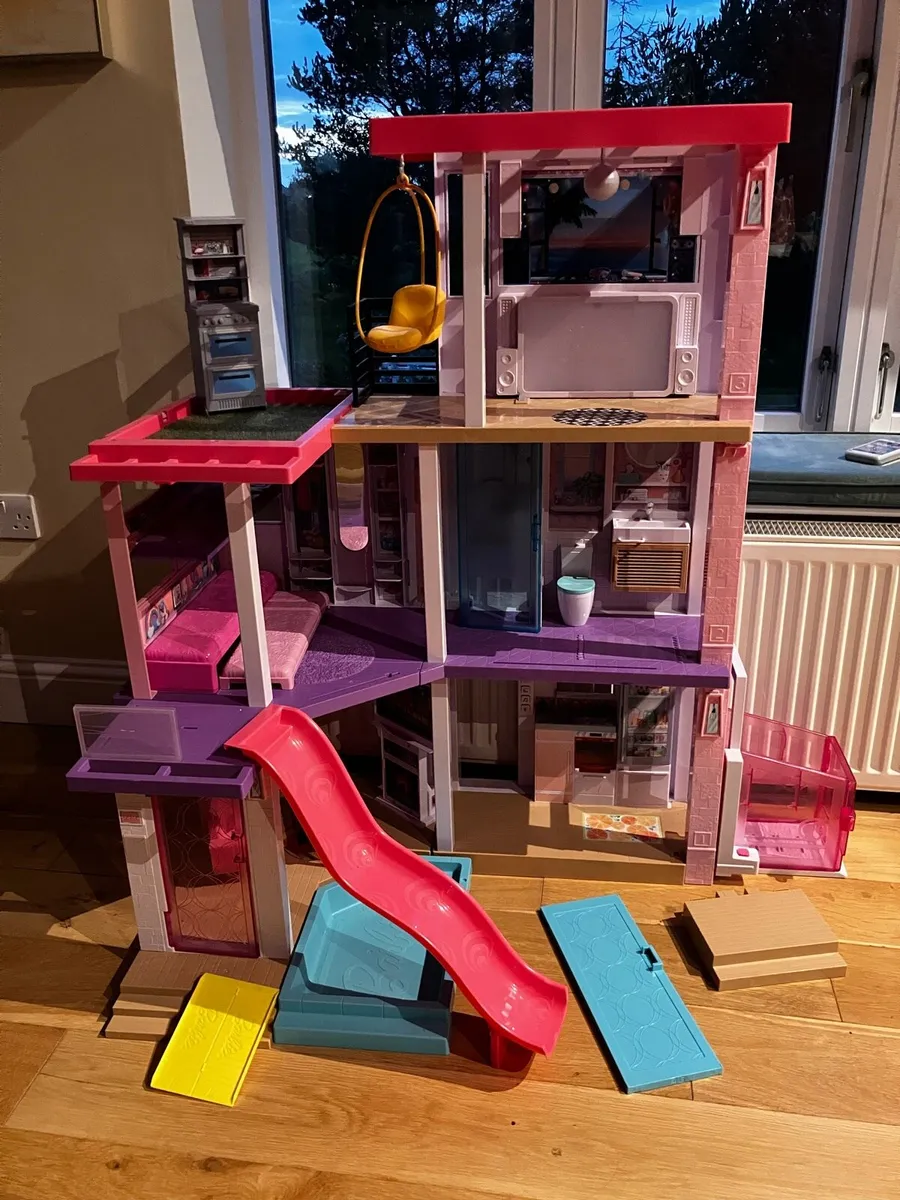 Barbie Dreamhouse - Image 1
