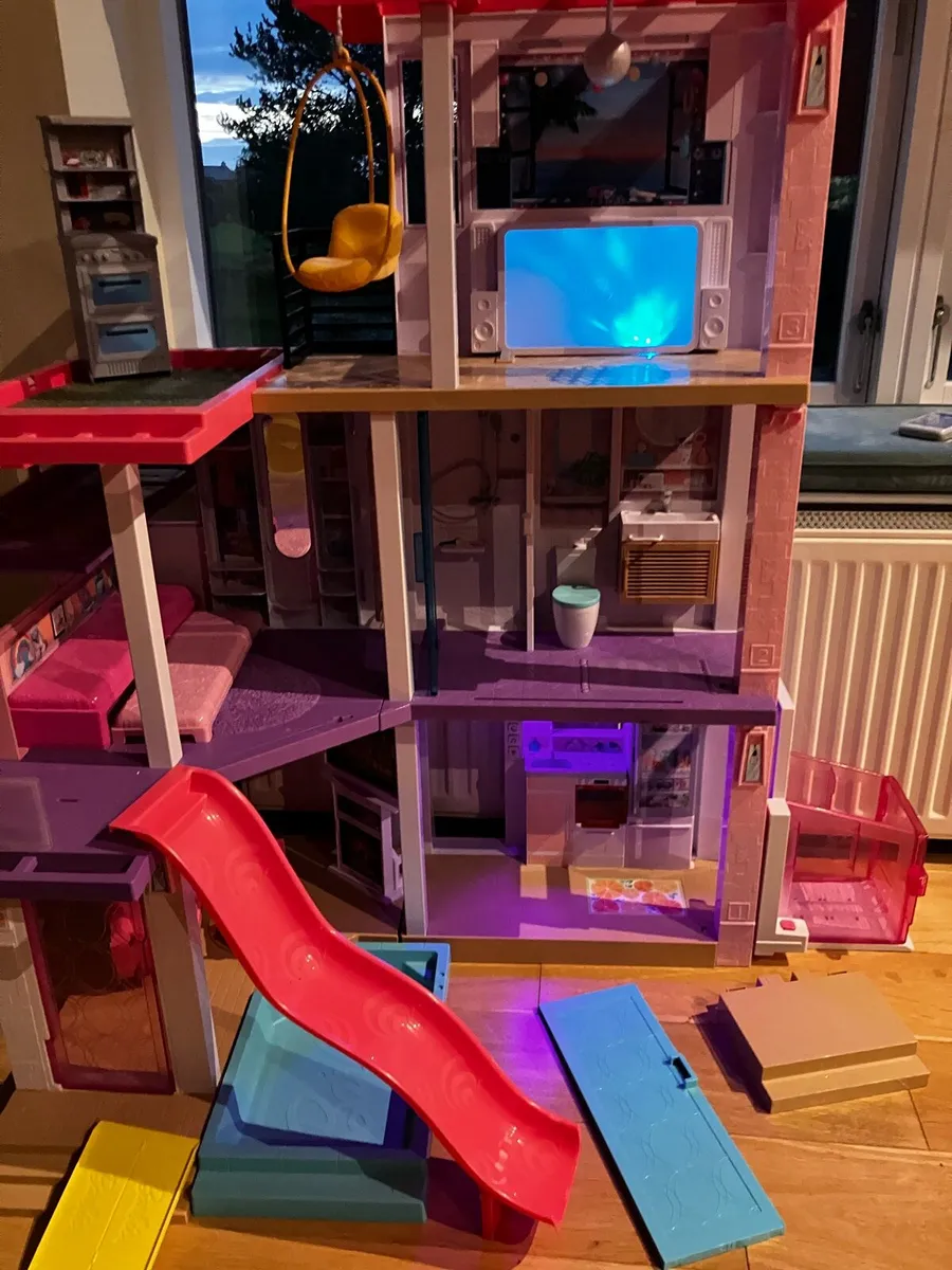 Barbie Dreamhouse - Image 2