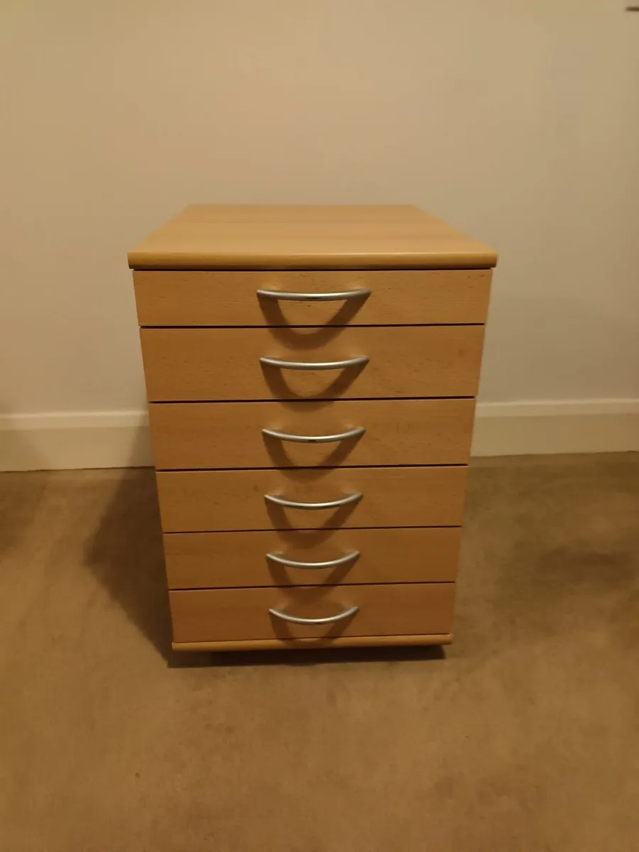 Drawer unit on castors - Image 2