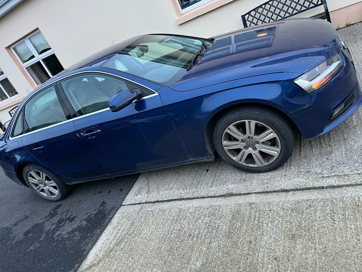 Audi 4 blue 6 speed manual - Image 2