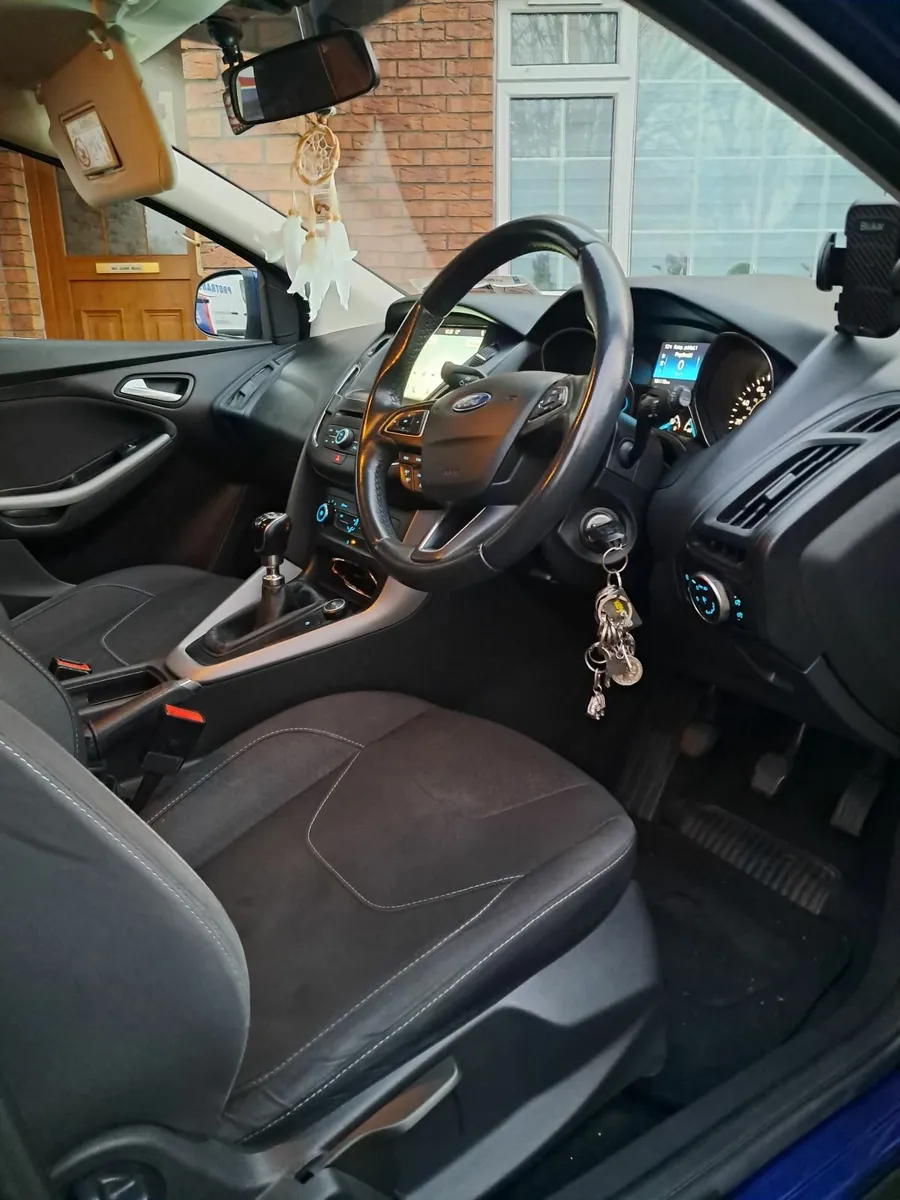 Ford Focus 1.5 TDCI  Zetec 120Ps. - Image 3