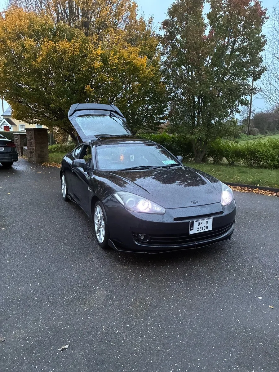 Hyundai coupe - Image 2