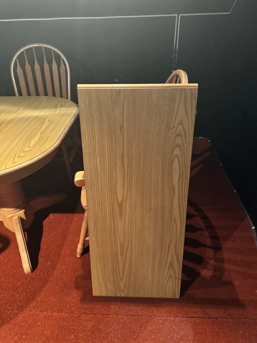 Table and Chairs - Image 3