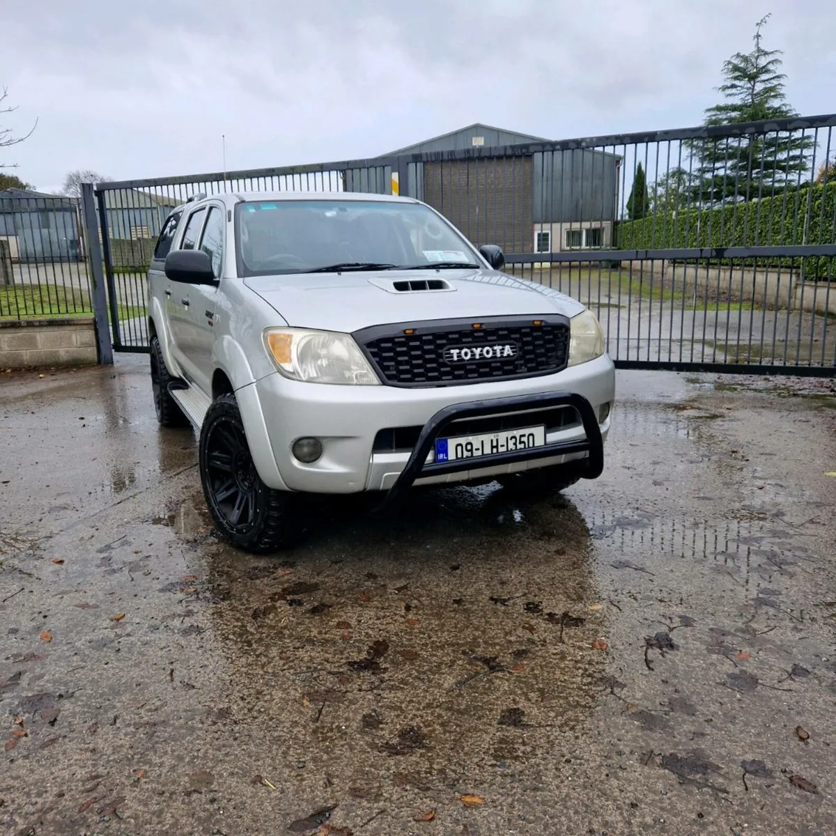 Toyota Hilux - Image 1