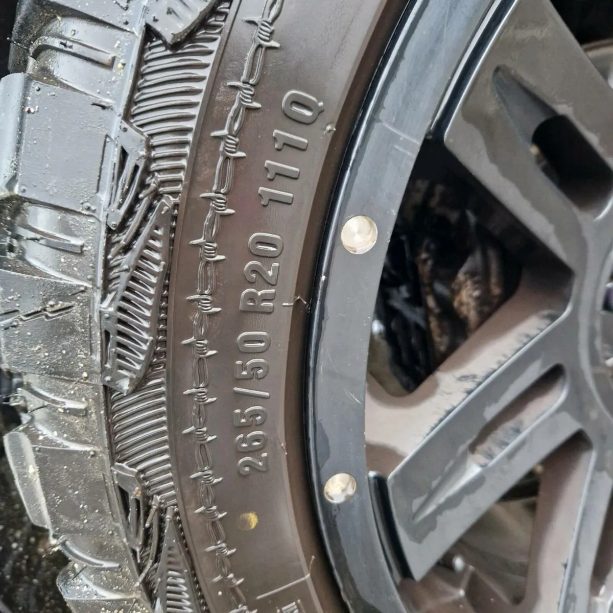 Toyota Hilux - Image 4