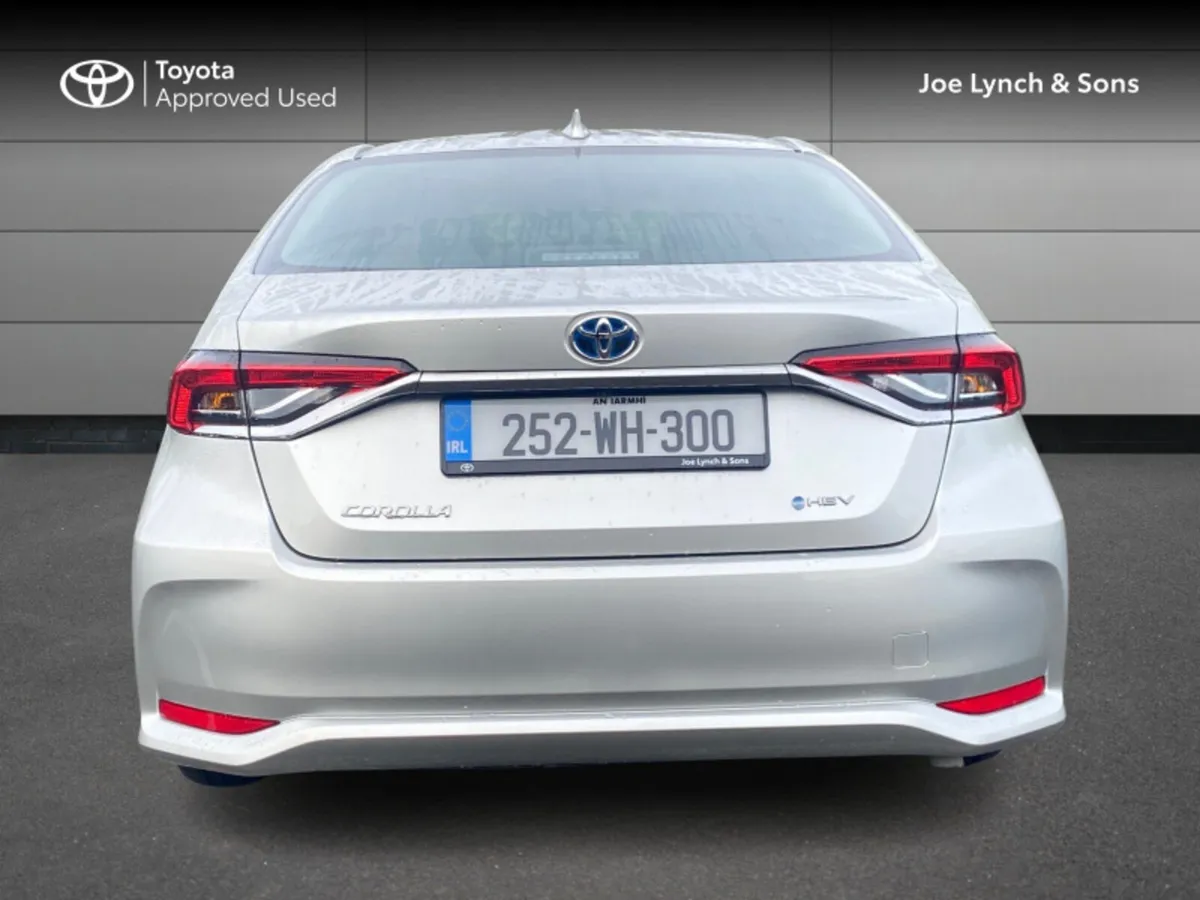 Toyota Corolla COROLLA SALOON LUNA - Image 4