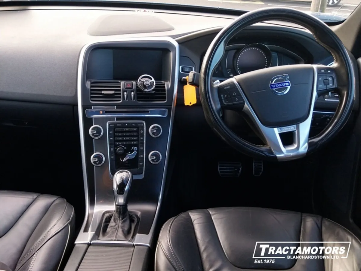 Volvo XC60 2.0 D4 R-DESIGN NAV 181BH 181BHP AUTO - Image 2