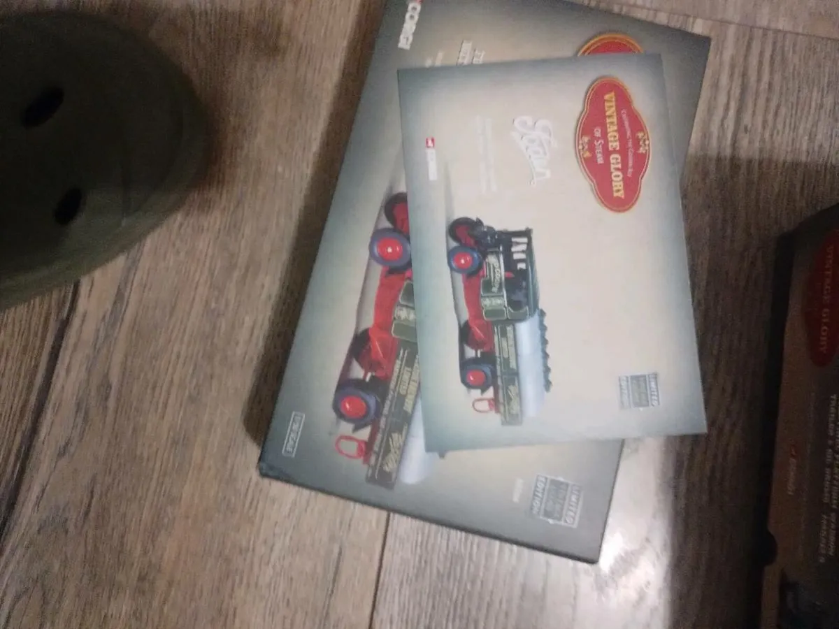 4 vintage glory steam trucks - Image 1