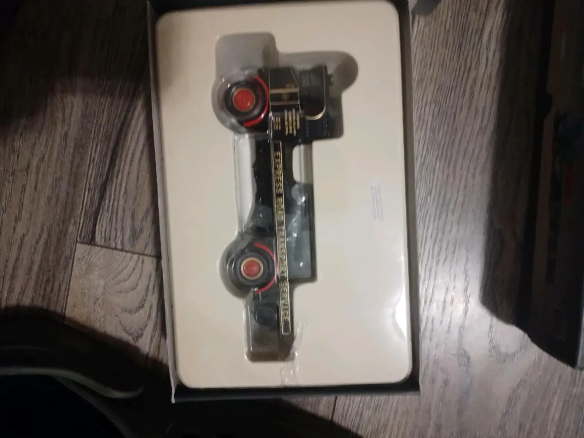 4 vintage glory steam trucks - Image 3