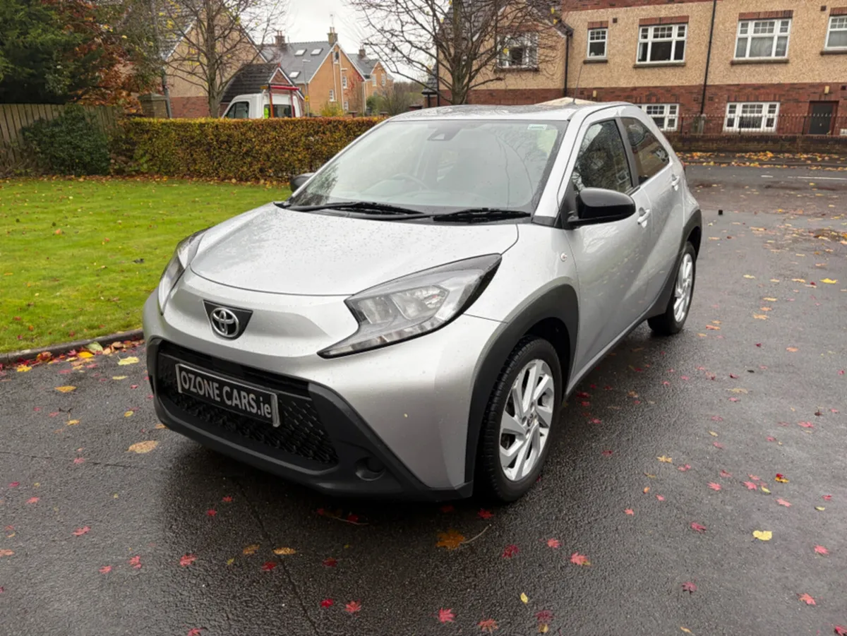 Toyota Aygo X PURE VVT-I - Image 1