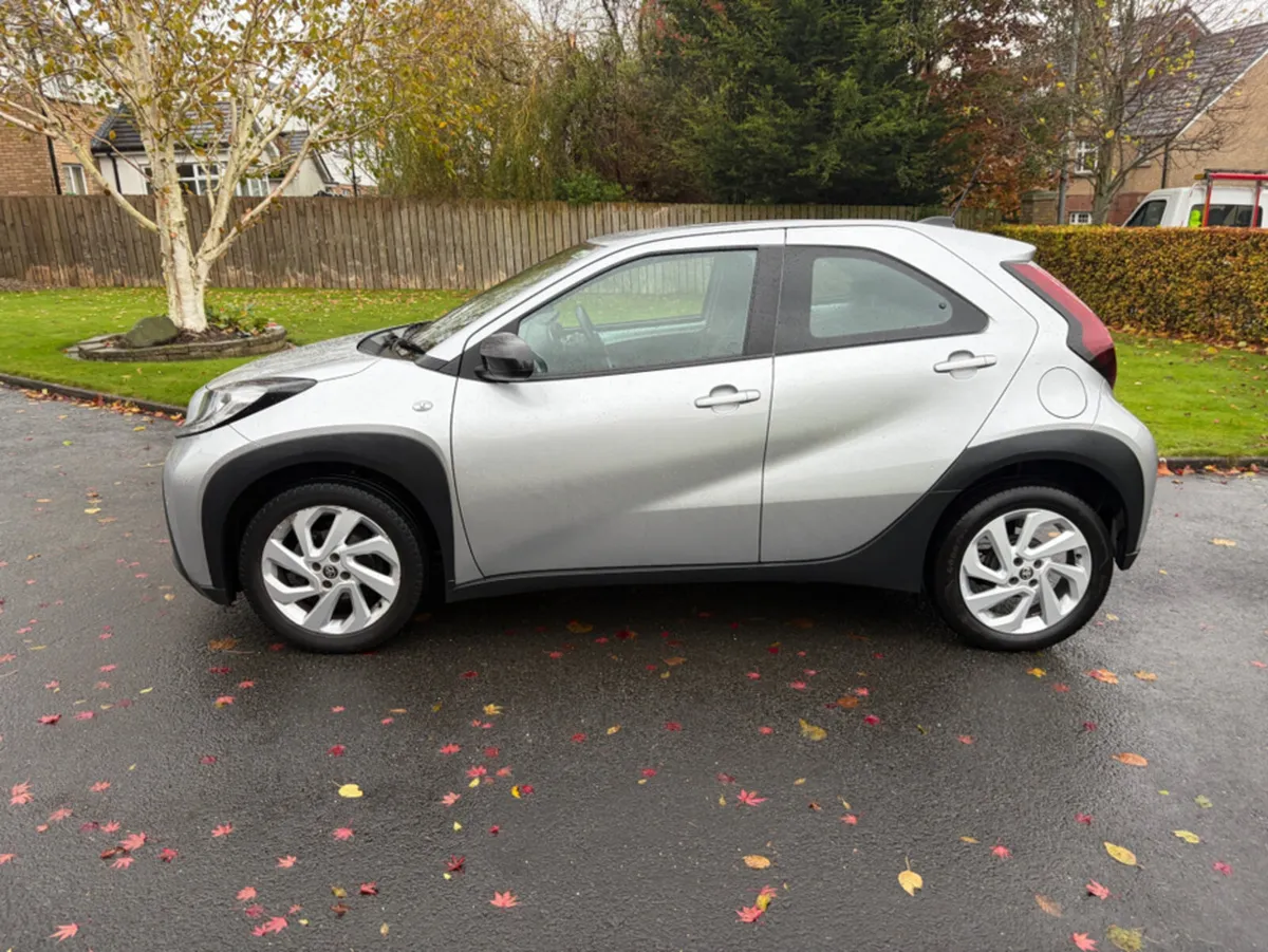 Toyota Aygo X PURE VVT-I - Image 3