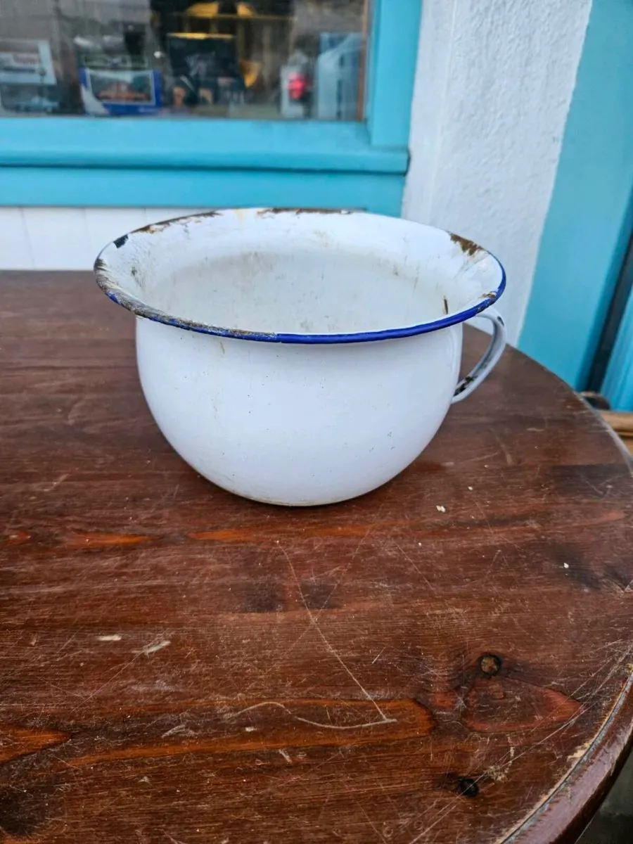 Vintage Enameled Pot - Image 2