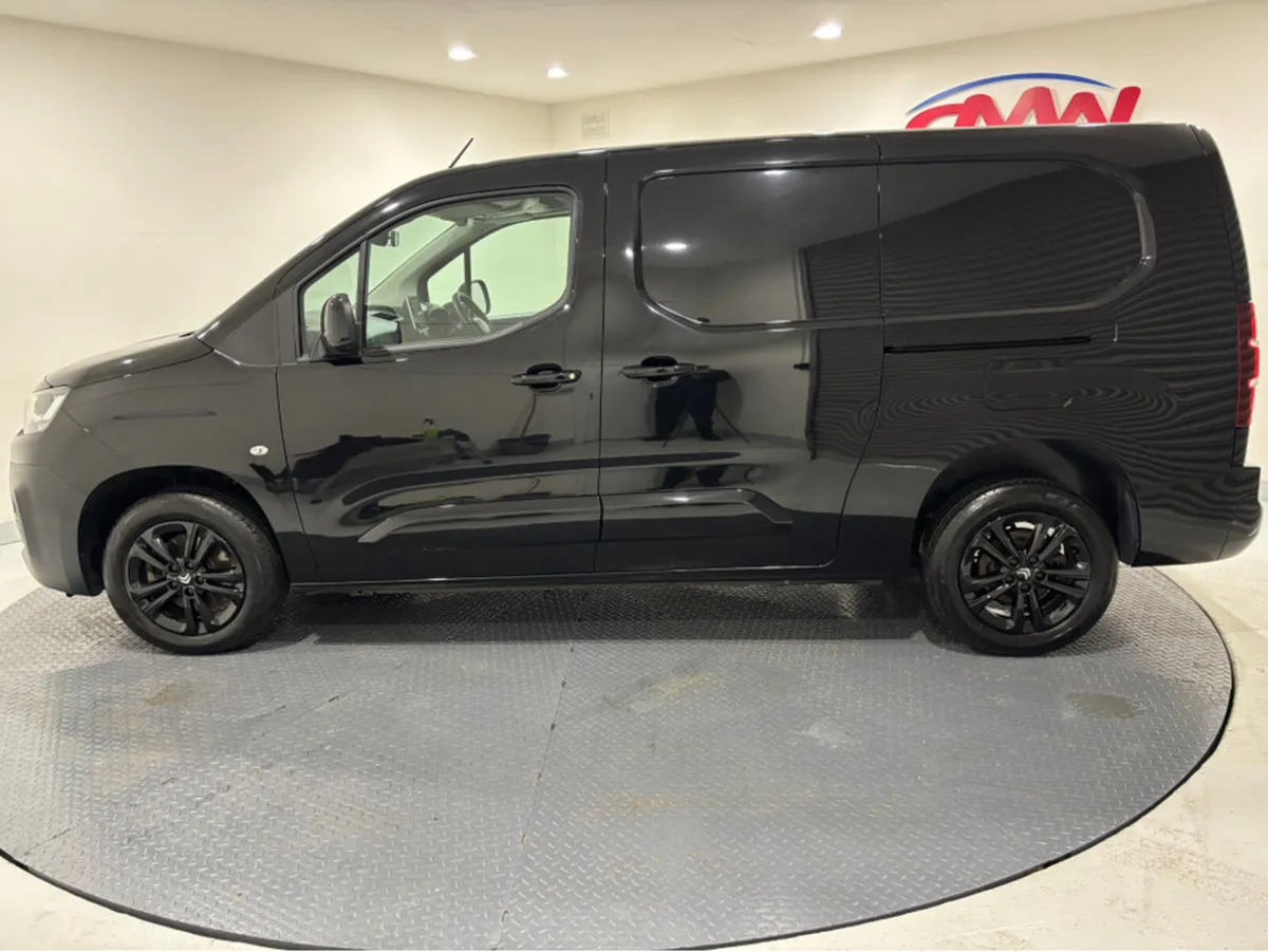 Citroen Berlingo 130BHP 950KG BLUEHDI DRIVER EDITI - Image 4