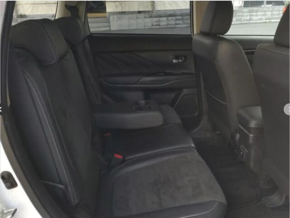 Mitsubishi Outlander COMING IN THE NEW YEAR!! Stun - Image 3