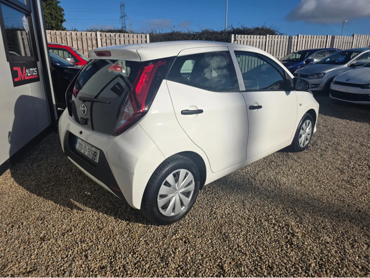 Toyota Aygo 1.0 VVT-I X 71BHP 5DR - Image 4