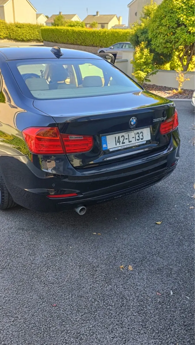 BMW 3 Series - Diesel - Image 2