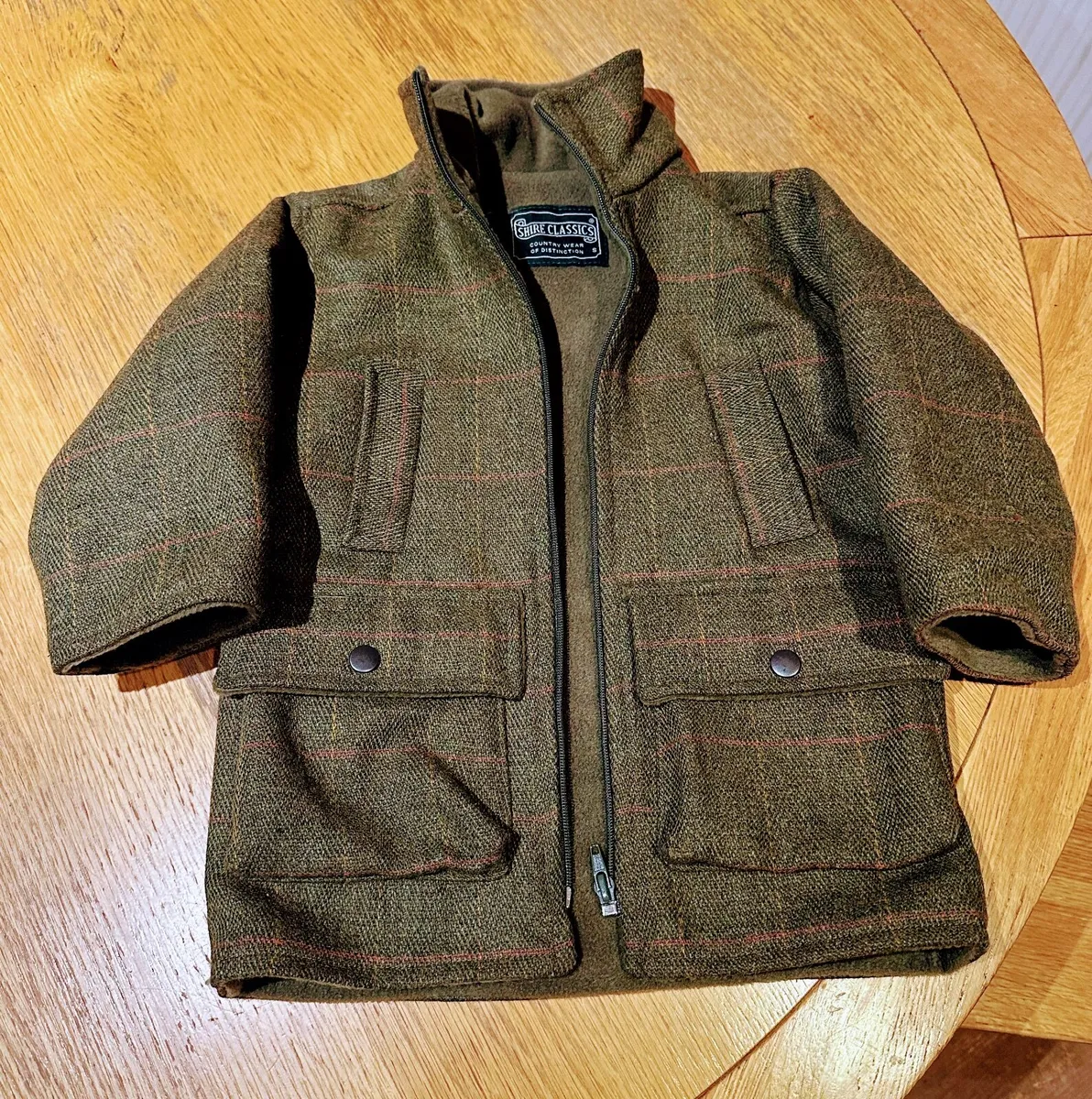 Showing Tweed Jacket and Waistcoat Child 2-3yrs - Image 4