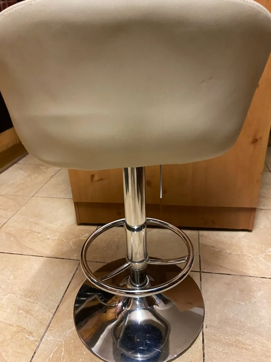 Kitchen bar stool - Image 2