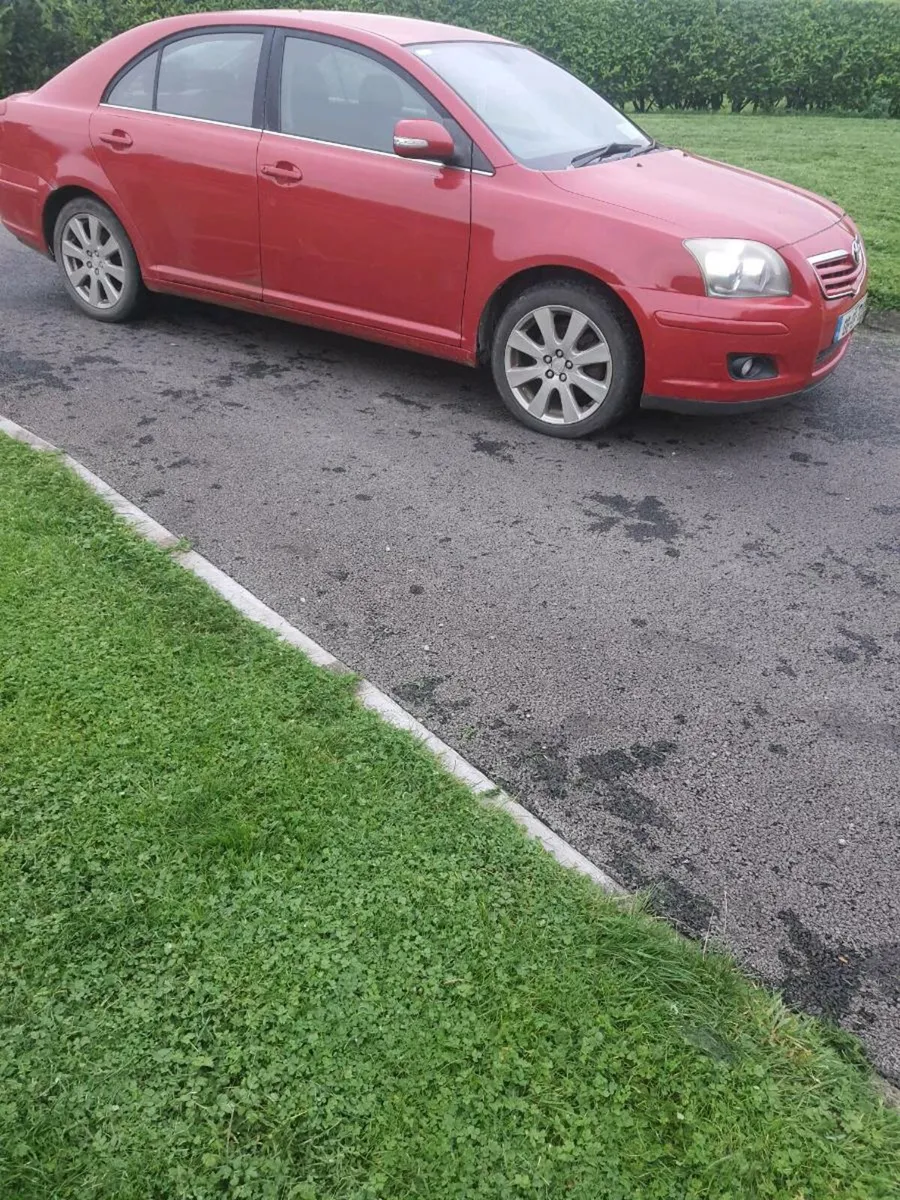 Toyota Avensis Diesel - Image 1