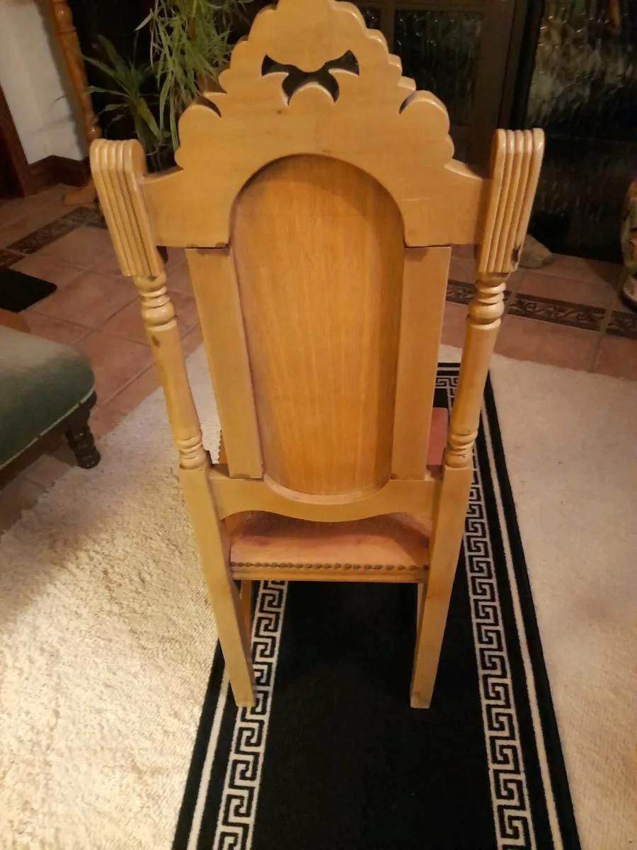 Leather high back hall chair - Image 2