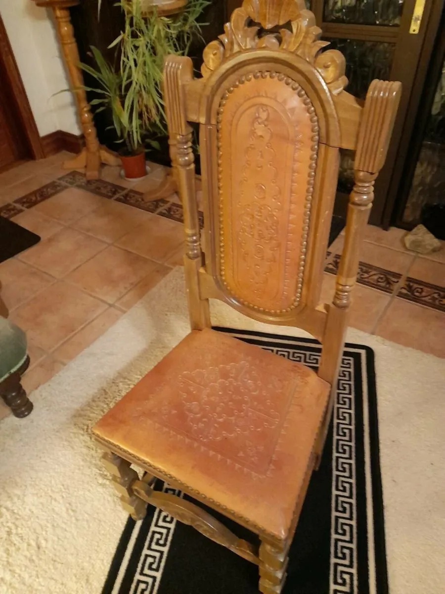 Leather high back hall chair - Image 3