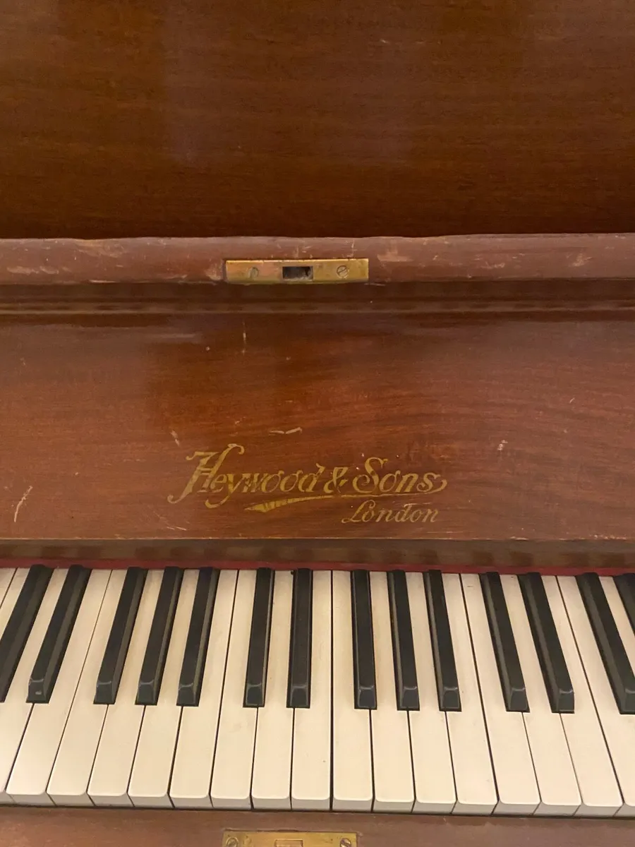 Piano - Image 4