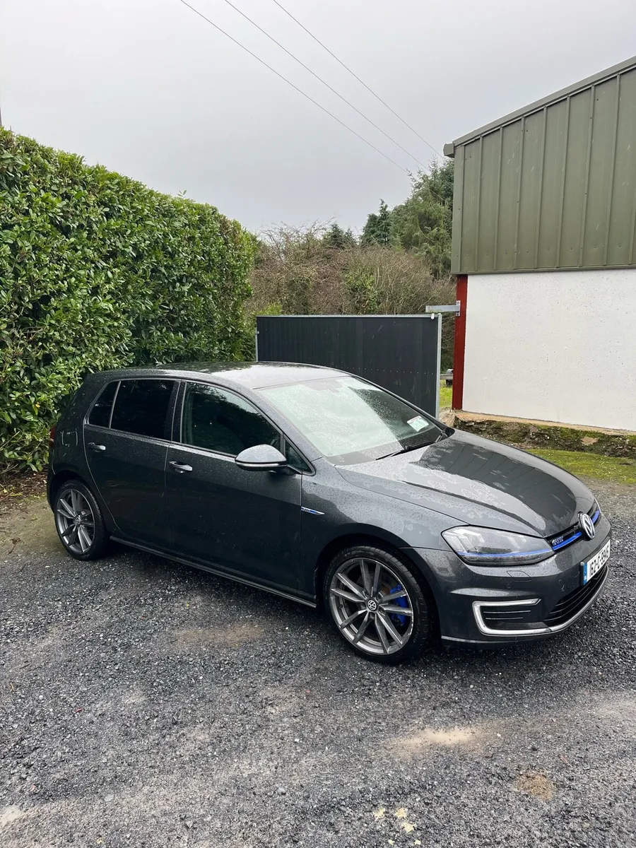 VW Golf GTE - Image 3